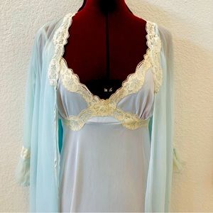 Vintage baby blue peignoir set
